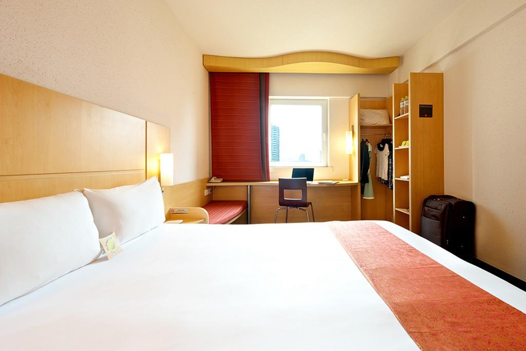 Ibis Leshan City Center Exterior foto