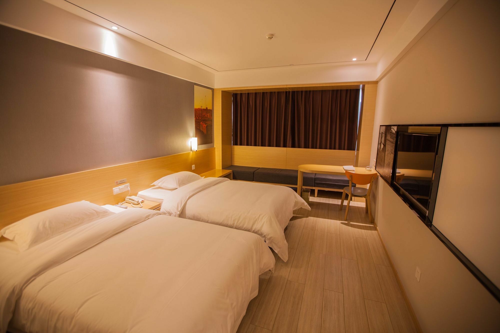 Ibis Leshan City Center Exterior foto